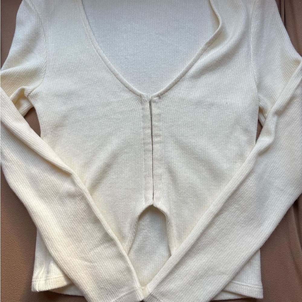 ZARA white fitted sweater